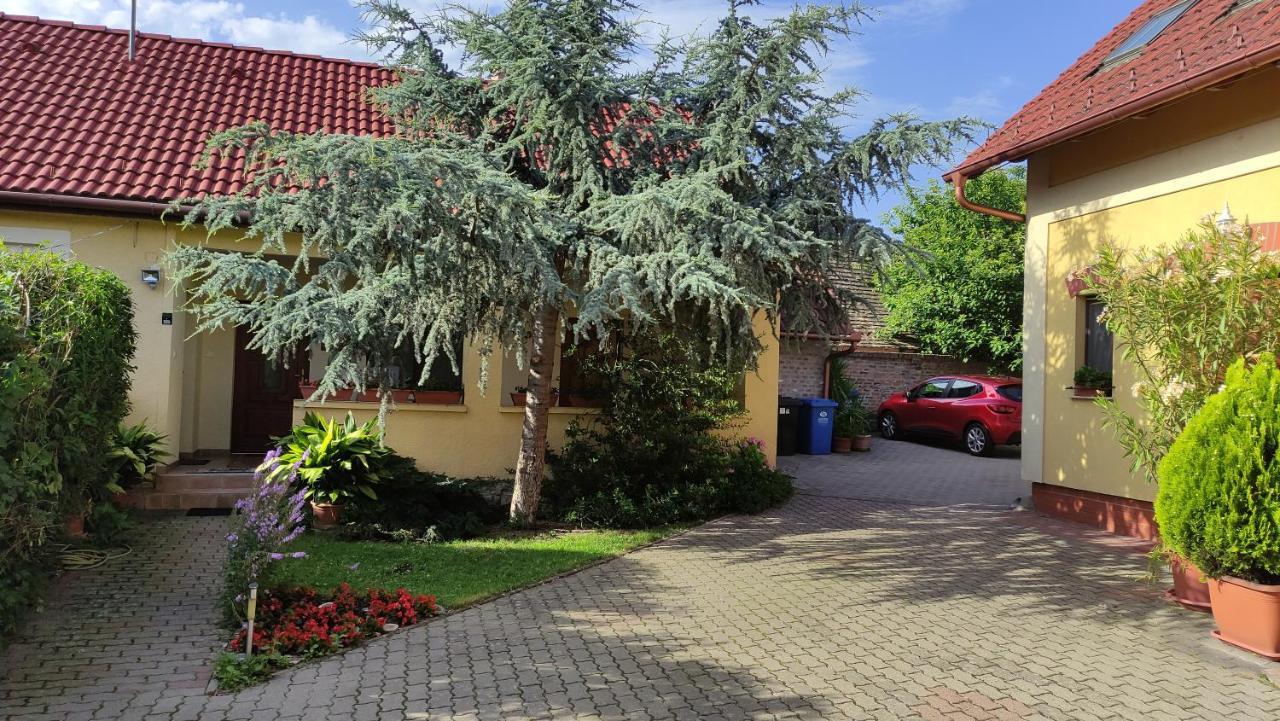 Eckhardt Vendégház Villány Extérieur photo